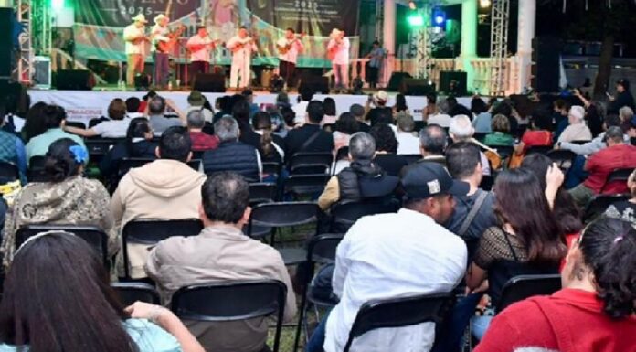 Disfruta las veladas musicales del Foro Especial de Son Jarocho, durante La Candelaria