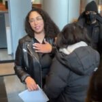 Detienen a la periodista Georgia Fort tras documentar protesta en iglesia; la liberaron con cargos