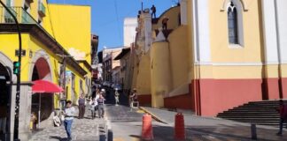 Cierran calle Revolución por trabajos de rehabilitación en la Catedral Metropolitana de Xalapa
