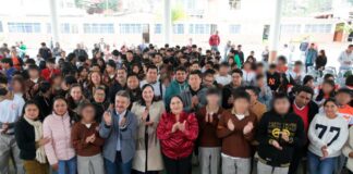 Beneficia SEV a más de 13 mil estudiantes con equipamiento escolar en las Altas Montañas.