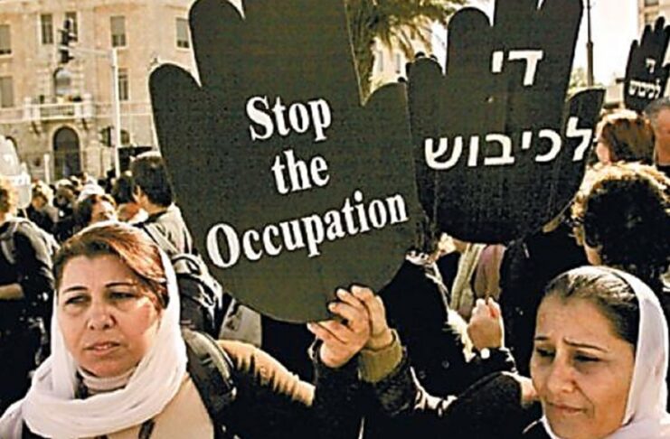 Mujeres de Negro, el movimiento internacional feminista contra la guerra.