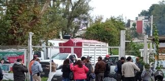 #Xalapa: Trabajadores del rastro se manifiestan y exigen diálogo con la alcaldesa por falta de pago.