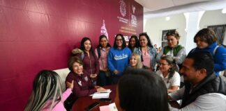 Rosa María Hernández Espejo atiende a más de 350 ciudadanos en el llamado “Día del Pueblo”.