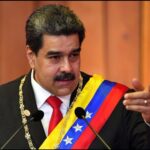 Maduro en cadena nacional advierte que Venezuela está bajo ataque militar de EEUU y despliega tropas.