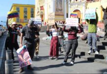 Manifestaciones a favor y en contra de Nicolás Maduro se registraron en centro de Xalapa.