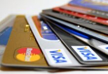 SSPC alerta para evitar cargos no autorizados en tarjetas bancarias.