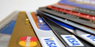 SSPC alerta para evitar cargos no autorizados en tarjetas bancarias.