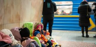 Ucrania: Madres en modo de supervivencia mientras son bombardeadas por Rusia