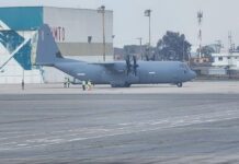 Expectación por el aterrizaje de avión militar de EE.UU. en Toluca