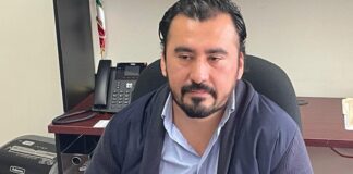 Analiza Ayuntamiento de Xalapa retiro de casetas telefónicas en desuso por ser obstáculos a la movilidad.