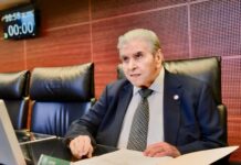 Carlos Aceves del Olmo anuncia su salida de la CTM .