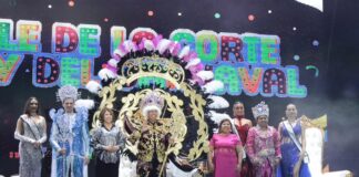 Turistas nacionales y extranjeros disfrutan un Carnaval seguro y ordenado