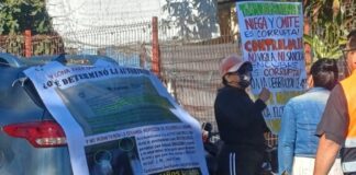 Ciudadana denuncia represalias por pedir información sobre el desempeño de una funcionaria.