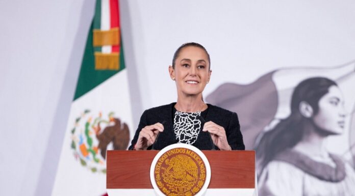 Sheinbaum cierra filas con Ramírez Cuevas ante acusaciones de peculado y vínculos con crimen organizado