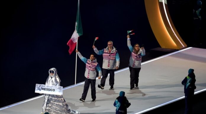 Donovan Carrillo acapara reflectores en la inauguración de Milano Cortina 2026 .