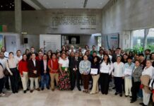 Del aula al lienzo: UPV celebra la identidad regional en exposición colectiva .