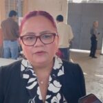 Ayuntamiento de Xalapa dialoga con comerciantes para liberar banquetas.