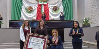 Entrega Congreso a María Luisa Bandala la medalla Adolfo Ruiz Cortines 2025.