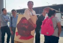 Marx Arriaga deja oficinas de SEP tras entrega de oficio que confirma su destitución