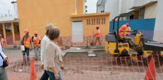 La alcaldesa de Veracruz supervisó los trabajos del Programa Municipal de Bacheo.