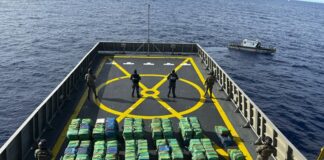 Armada de México y Guardia Costera de Estados Unidos aseguran aproximadamente 188 bultos con toneladas de presunta cocaína