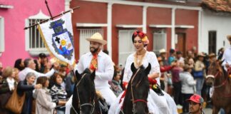 Con la Cabalgata tradicional, Tlacotalpan da inicio a la edición 249 de la Candelaria.