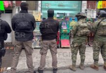 FGR asegura 30 máquinas tragamonedas y un inmueble en Veracruz.