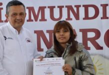 SEV reconoce a Adhara Maite, referente juvenil en ciencia y tecnología.