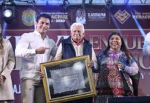 Tlacotalpan reconoce y celebra a Don Fallo, pilar del son jarocho.