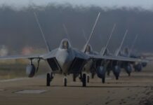 EEUU manda otros 6 cazas de combate hacia Israel.