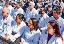 Médicos cubanos saldrán de Honduras tras no renovarse acuerdo con el régimen.