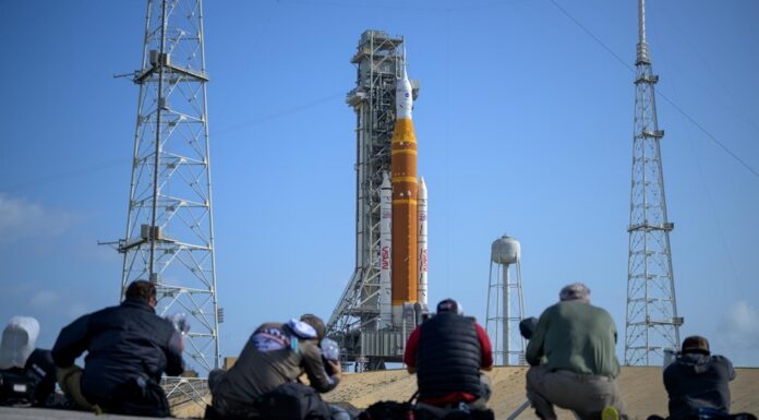 Cuenta regresiva para el lanzamiento de la misión Artemis II de la NASA.