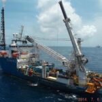 El rastro del derrame del crudo apunta al buque “Árbol Grande” de una empresa privada.