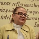 Llama alcaldesa a la calma; Fiscalía investigará la aparición de lonas en puentes de Xalapa.