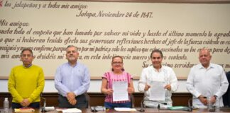 Quedó conjurada la huelga en el Ayuntamiento de Xalapa.