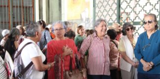 Jubiladas y pensionados amagan con bloqueos por falta de cumplimiento de pago.