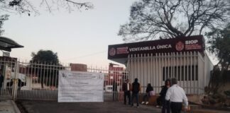 Trabajadores toman instalaciones de SIOP en Veracruz.