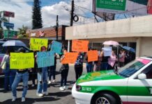 #Xalapa: Bloquean Lázaro Cárdenas para exigir justicia por menor atropellado en Banderilla.