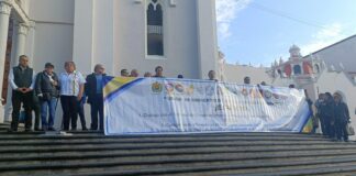 Sindicatos de salud toman oficinas de SESVER y protestan en el CAE.