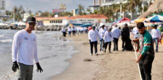 Suman esfuerzos autoridades y ciudadanía en limpieza de playas Martí y Villa del Mar, en Veracruz