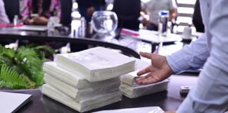 OPLE Veracruz realizó el sorteo y entrega de la Lista Nominal de Electores a Partidos Políticos
