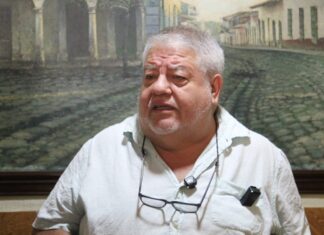 Manuel Huerta respalda reforma electoral y pide frenar uso indebido de bots e inteligencia artificial.