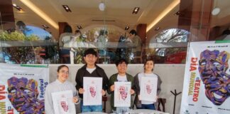 El teatro se adapta a la era digital y mantiene interés entre jóvenes en Xalapa.