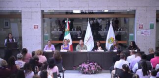 Conmemoran en el Congreso el Día Internacional de la Mujer.