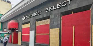 Locales del centro de Xalapa son protegidos previo a marcha del 8M.