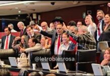 #Video: No se la acaban las y los senadores que intentaron agredir a Grecia Quiroz
