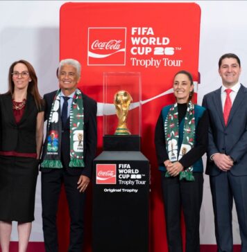 Presidenta Sheinbaum presenta trofeo de la Copa Mundial de Fútbol 2026