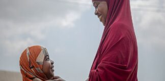 Los derechos de las mujeres están retrocediendo en todo el mundo y la plena igualdad sigue siendo un sueño .