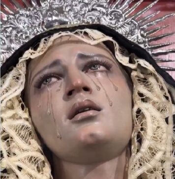 Dolor y majestad en Sevilla: la Virgen que guarda siete heridas del alma.