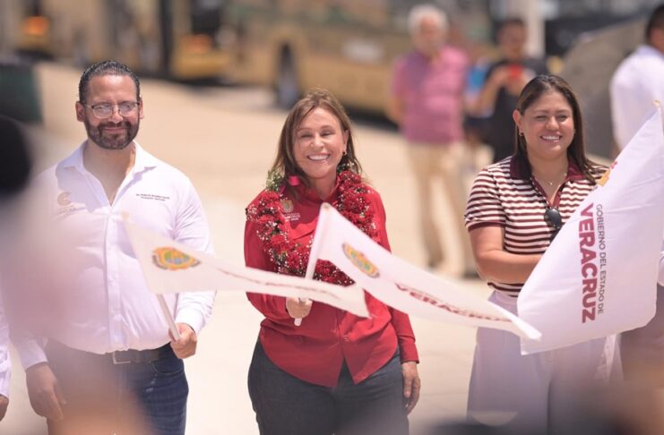 Gobernadora pone en operación 60 unidades Quetzalli; servicio será gratuito en Semana Santa